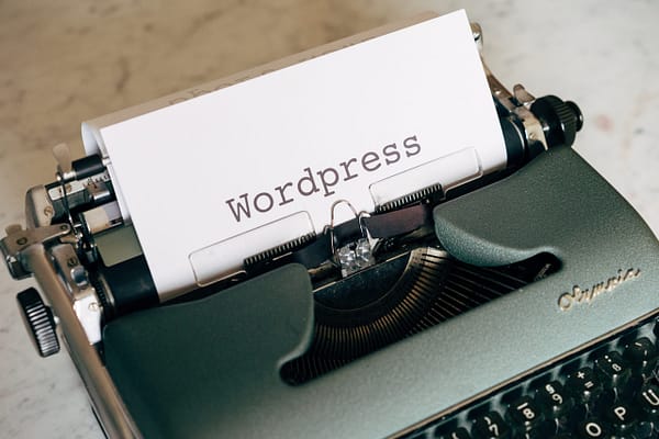 Wordpress Installation: Website einrichten - Close up shot of a typewriter